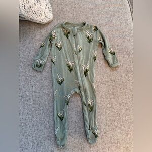 Kyte BABY Thyme Lily Zippered Footie size 0-3 months